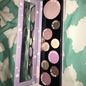 Mac Classic Cutie Eyeshadow Pallet
